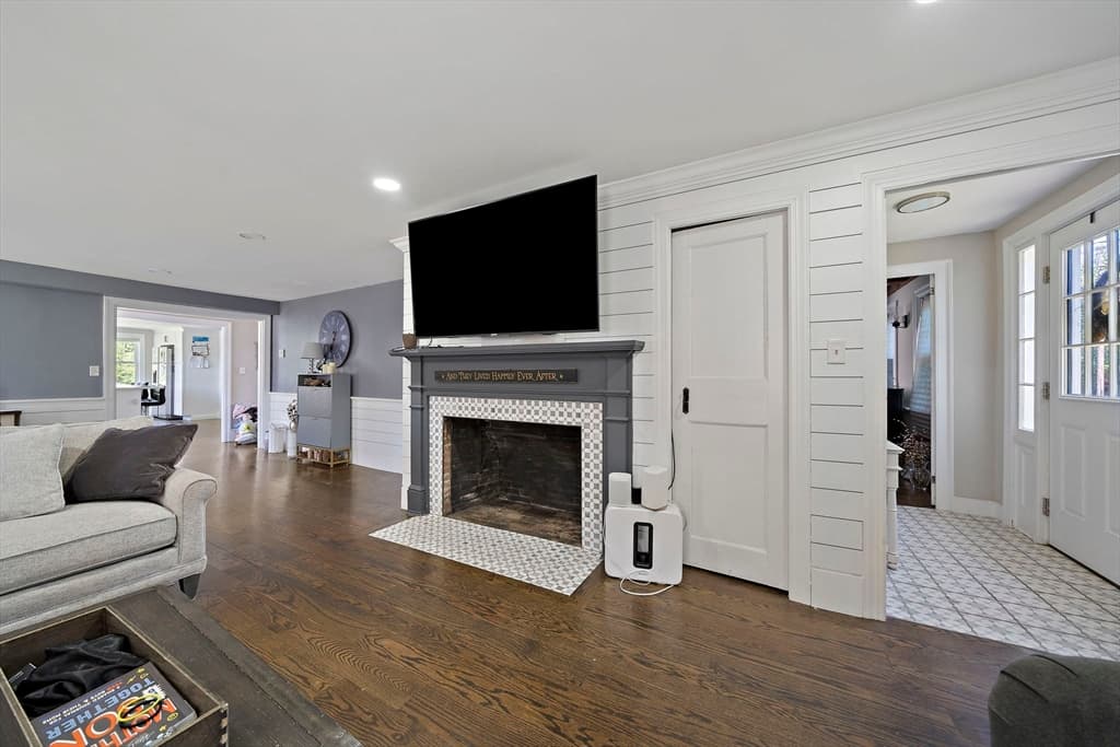 139 Washington Street, East Bridgewater MA 02333 photo 14