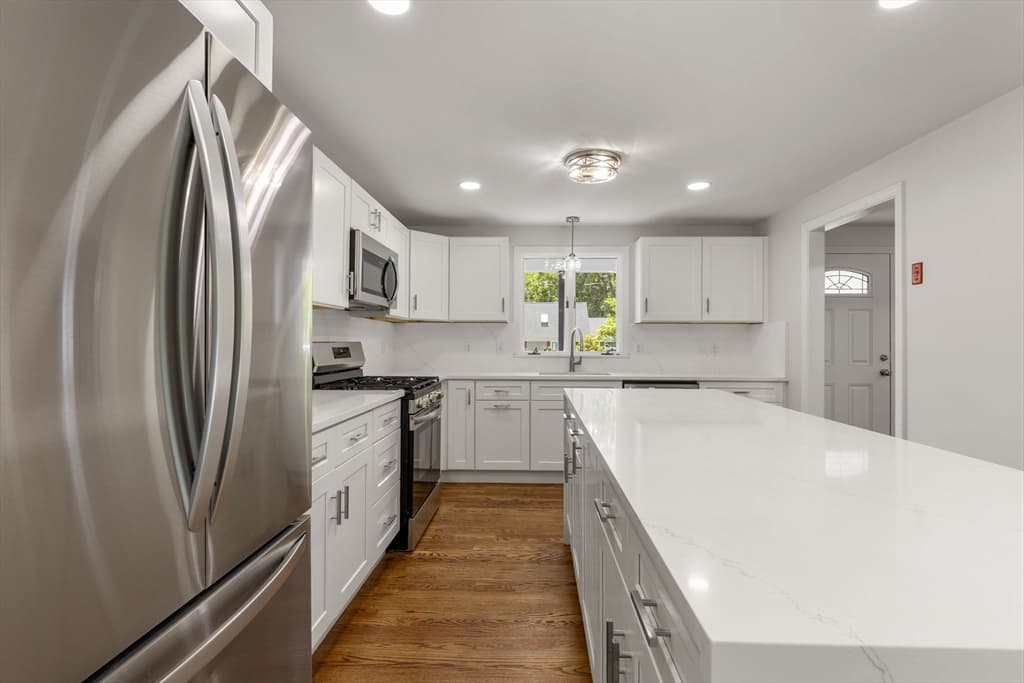 Single Family Residence at 24 Widow Coombs Walk, Sandwich MA 02563, photo 9 of 42