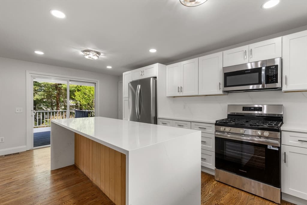 Single Family Residence at 24 Widow Coombs Walk, Sandwich MA 02563, photo 10 of 42