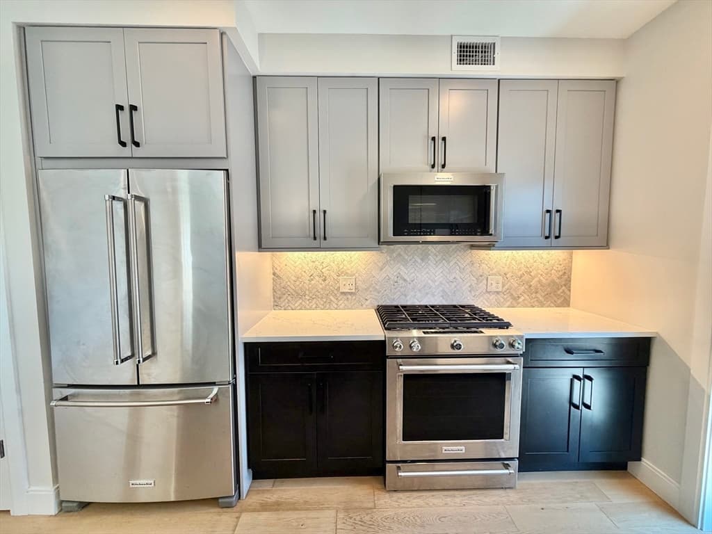 Condominium at 287 Maverick Avenue # 202, Boston MA 02128, Boston, photo 7 of 23