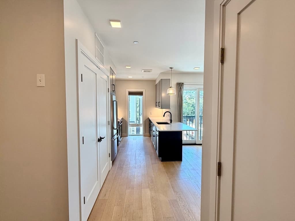 Condominium at 287 Maverick Avenue # 202, Boston MA 02128, Boston, photo 20 of 23