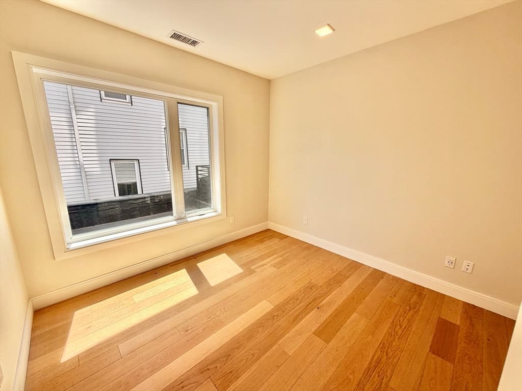 Condominium at 287 Maverick Avenue # 202, Boston MA 02128, Boston, photo 18 of 23