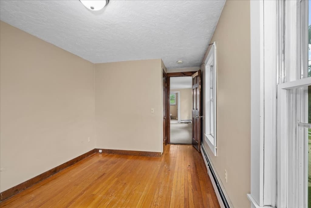 4 Family at 331 N Main St, North Brookfield MA 01535, photo 10 of 42