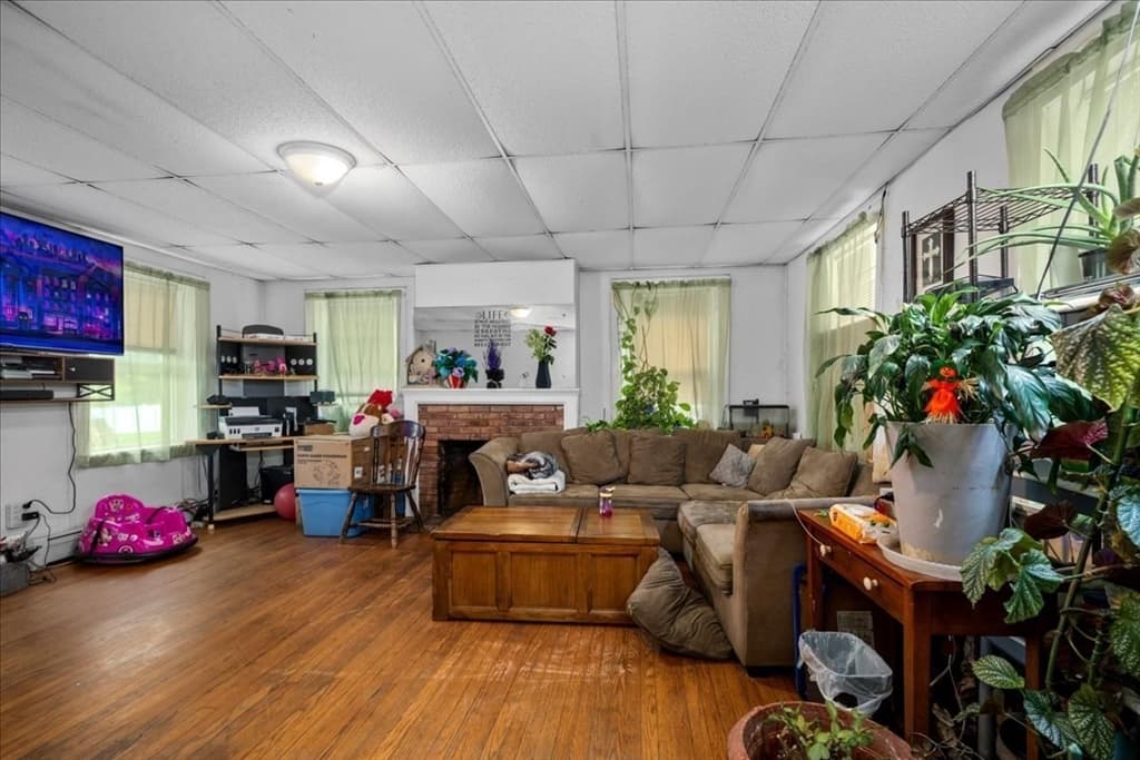 4 Family at 331 N Main St, North Brookfield MA 01535, photo 15 of 42