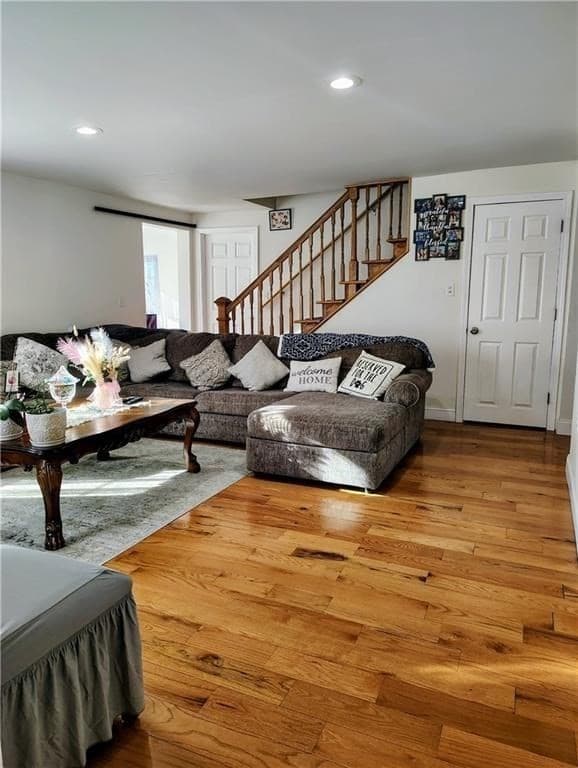 Single Family Residence at 3871 Mendon Rd, Cumberland RI 02864, Cumberland, photo 2 of 25
