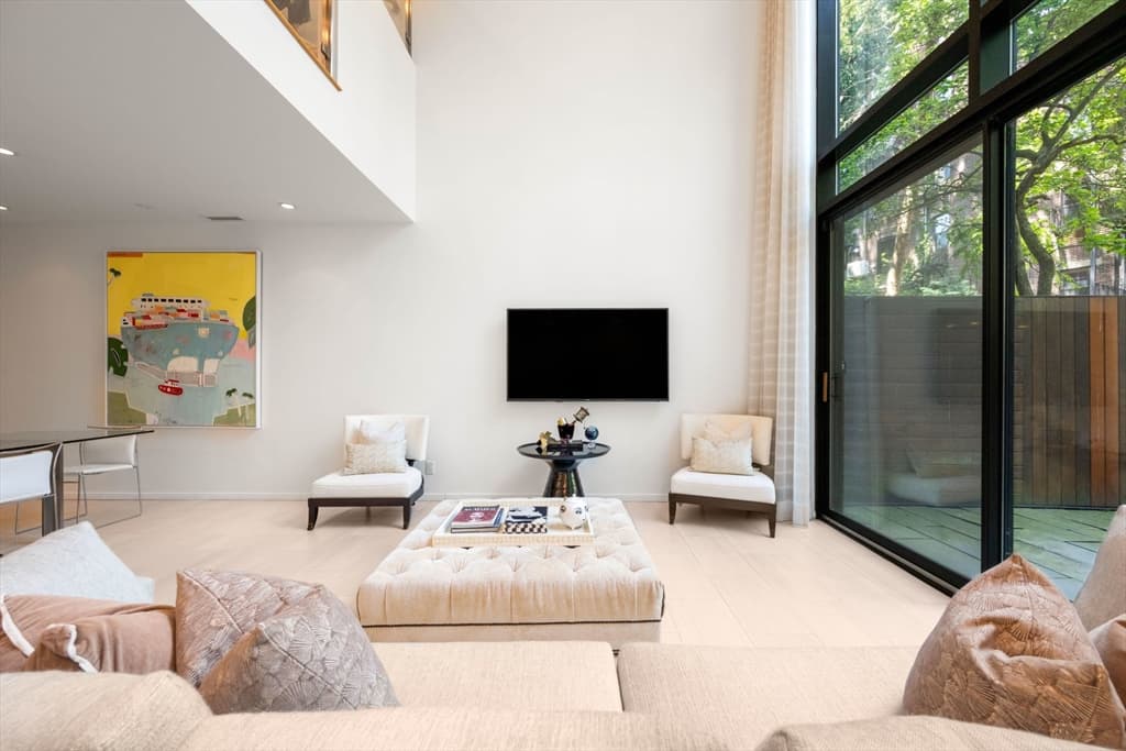 Condominium at 109 Chandler St # 1, Boston MA 02116, photo 6 of 35