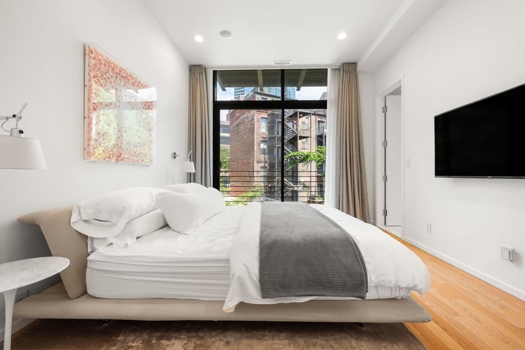 Condominium at 109 Chandler St # 1, Boston MA 02116, photo 26 of 35