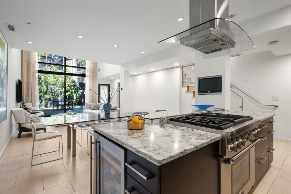 Condominium at 109 Chandler St # 1, Boston MA 02116, photo 15 of 35