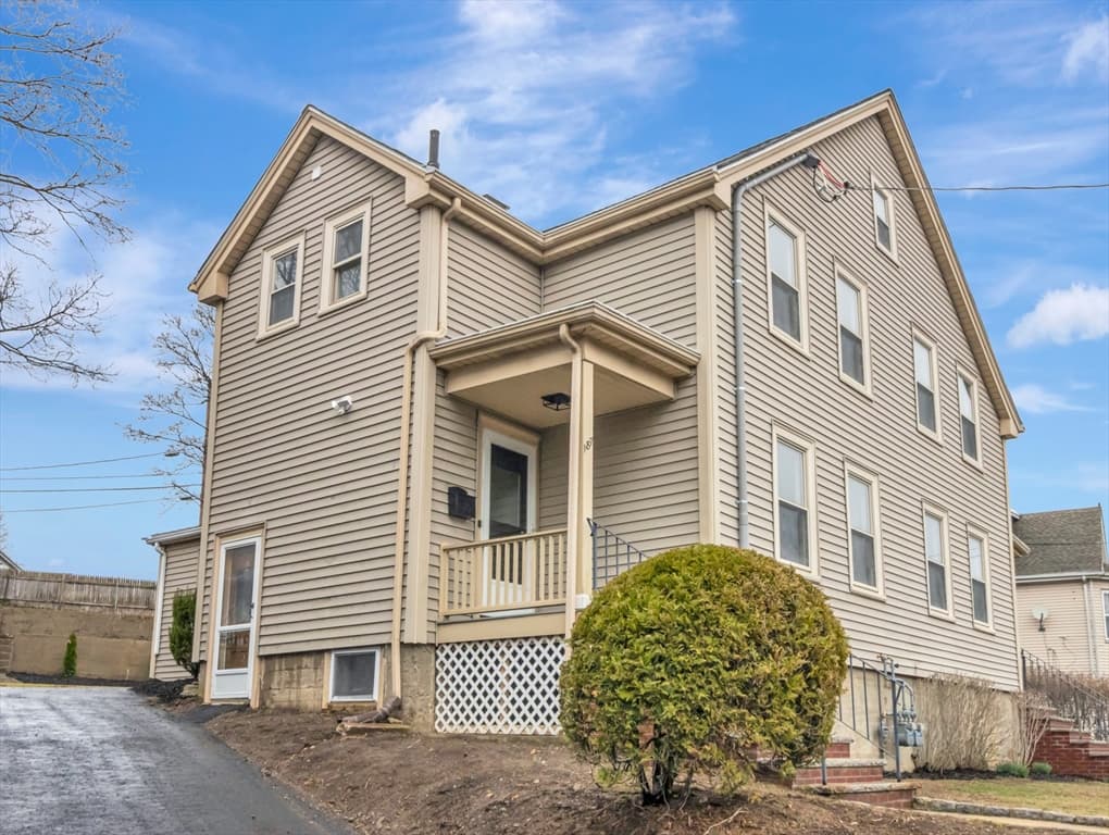 185 Colburn St # 185, Dedham MA 02026 photo 2