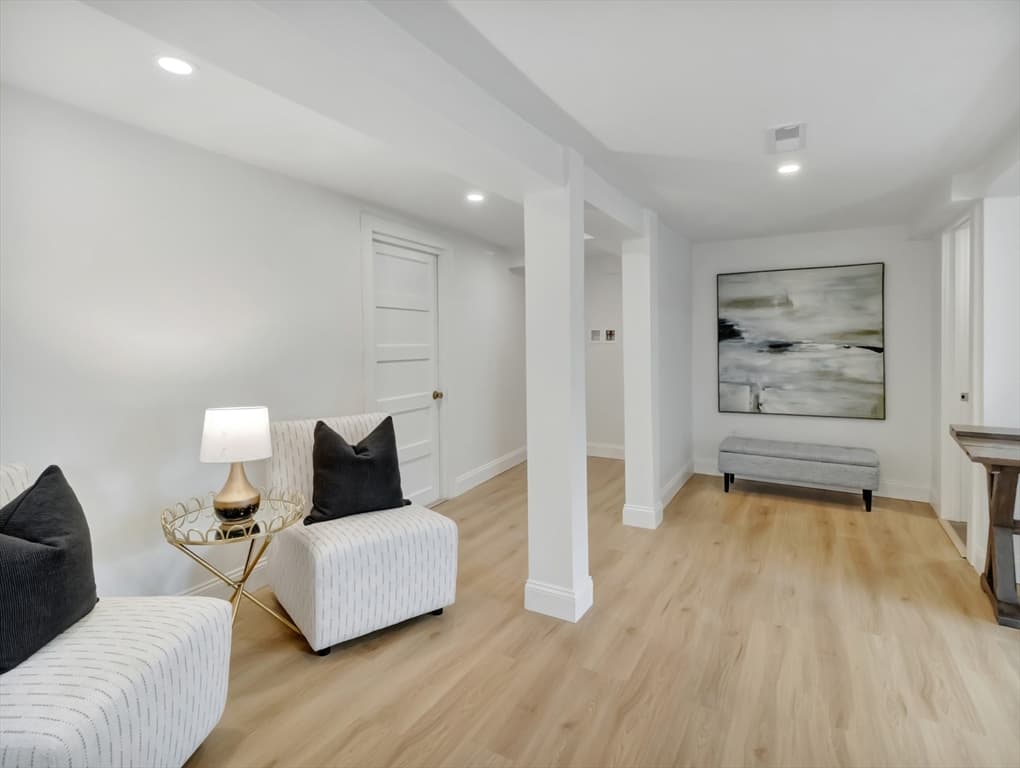 185 Colburn St # 185, Dedham MA 02026 photo 24