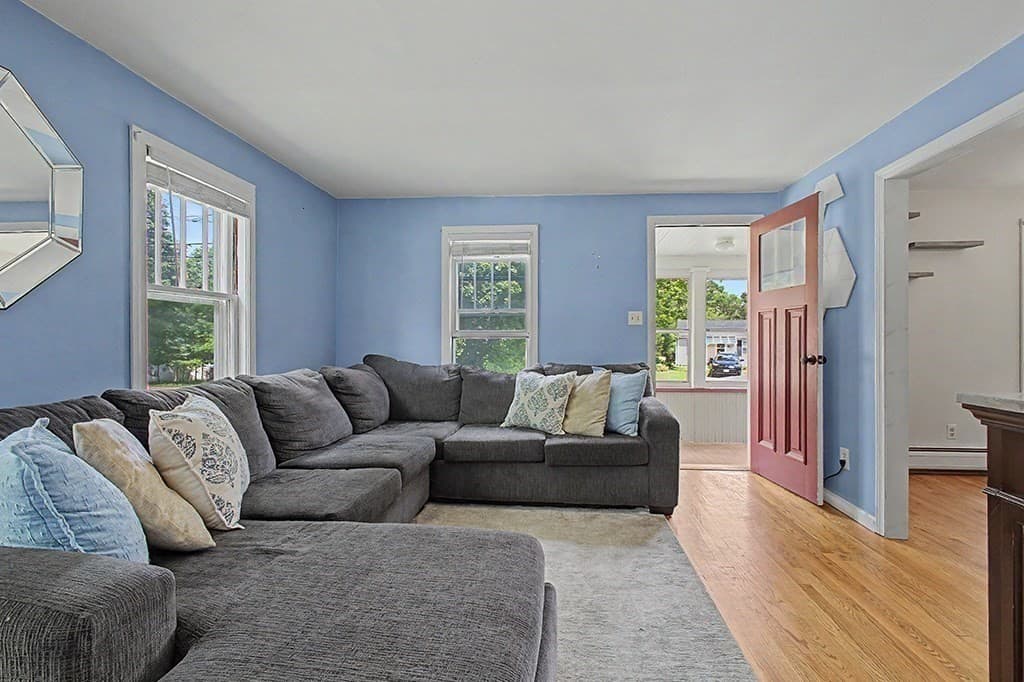 70 Groveland St, Abington MA 02351 photo 4