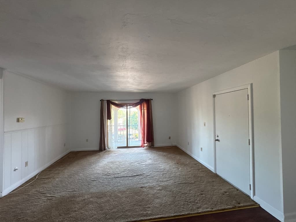 Condominium at 685 Oak St # 12, Brockton MA 02301, Brockton, photo 7 of 19