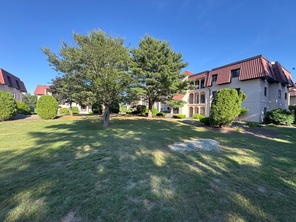 Condominium at 685 Oak St # 12, Brockton MA 02301, Brockton, photo 14 of 19