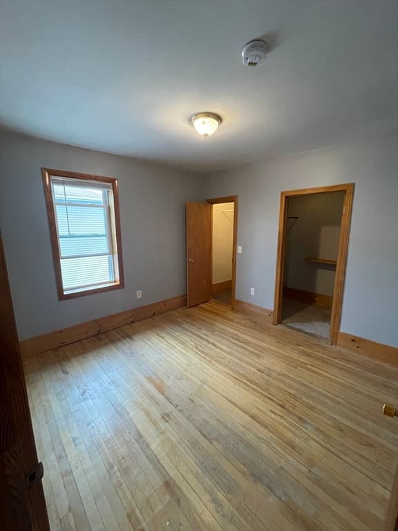 3 Family at 93 Sterling St, Worcester MA 01610, photo 11 of 12