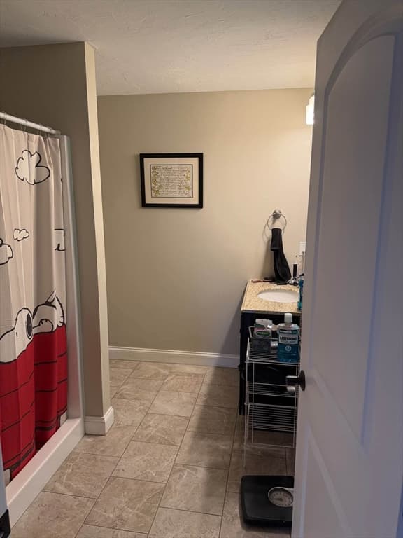 21 Forest St, Pembroke MA 02359 photo 16