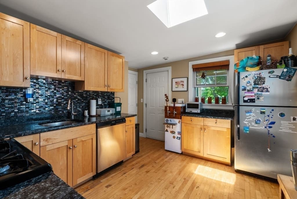 Condominium at 295 River St # 3R, Cambridge MA 02139, photo 8 of 23