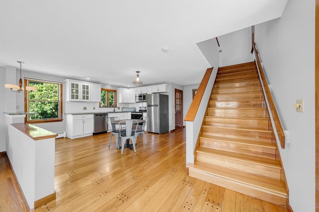 Single Family Residence at 11 Beech Ln, Amesbury MA 01913, photo 12 of 42