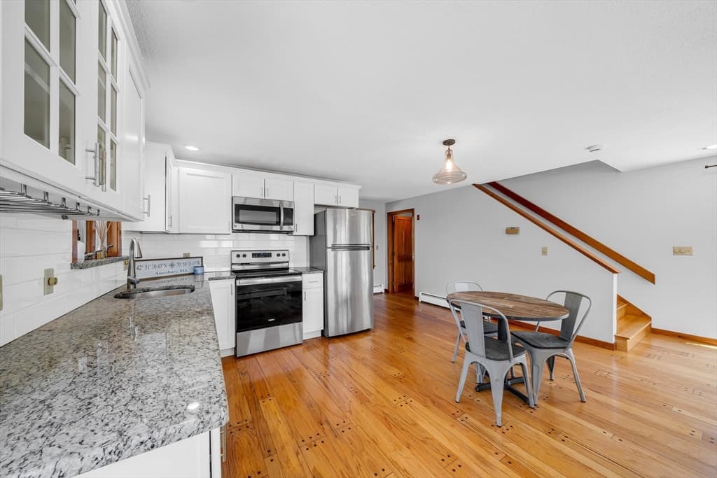 Single Family Residence at 11 Beech Ln, Amesbury MA 01913, photo 3 of 42