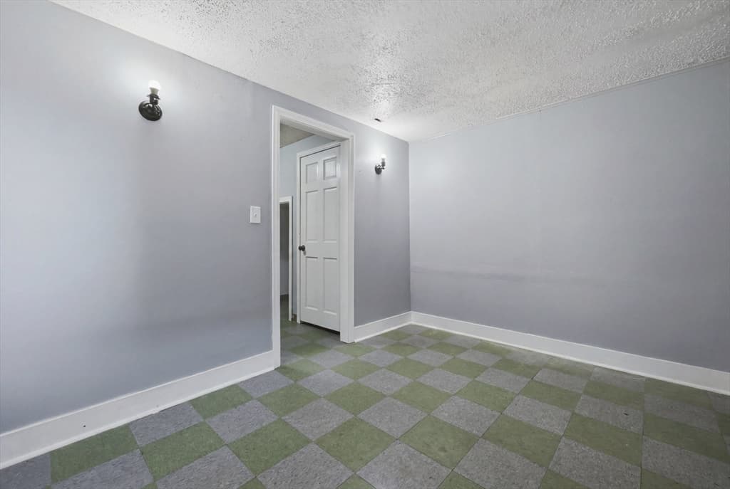 Condominium at 108 Marlborough Street # 108, Chelsea MA 02150, Chelsea, photo 26 of 37