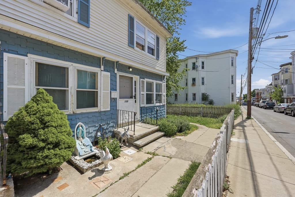 Condominium at 108 Marlborough Street # 108, Chelsea MA 02150, Chelsea, photo 33 of 37