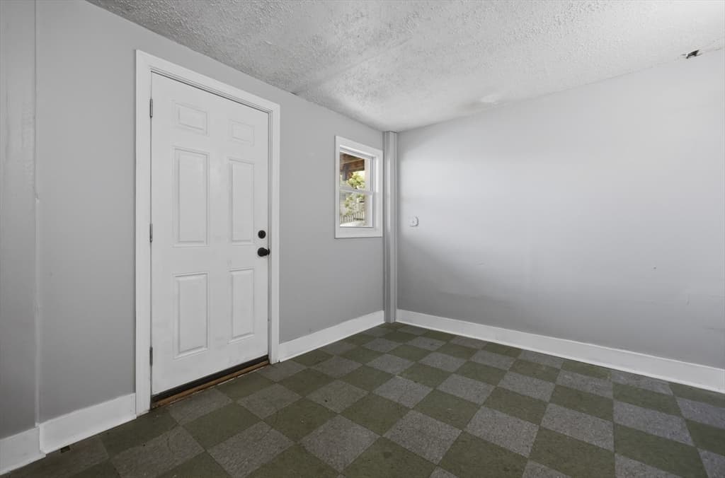 Condominium at 108 Marlborough Street # 108, Chelsea MA 02150, Chelsea, photo 25 of 37