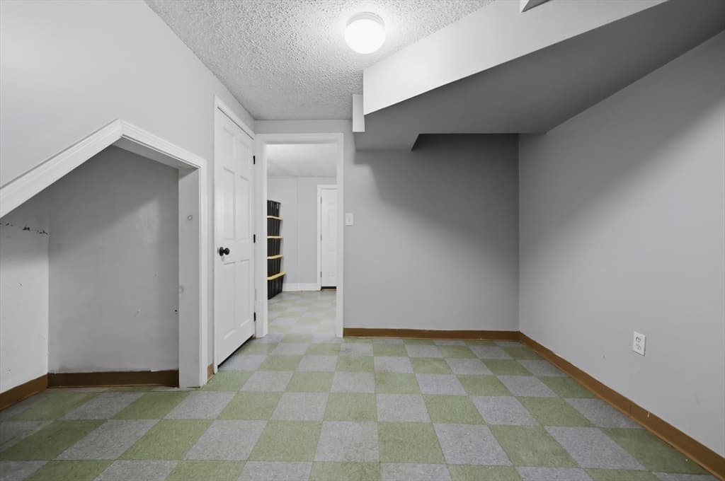 Condominium at 108 Marlborough Street # 108, Chelsea MA 02150, Chelsea, photo 21 of 37