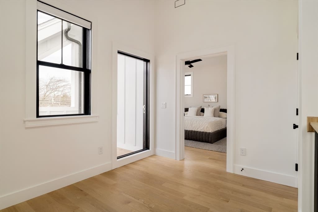 Single Family Residence at 15 South Waverly, Boston MA 02135, photo 21 of 32