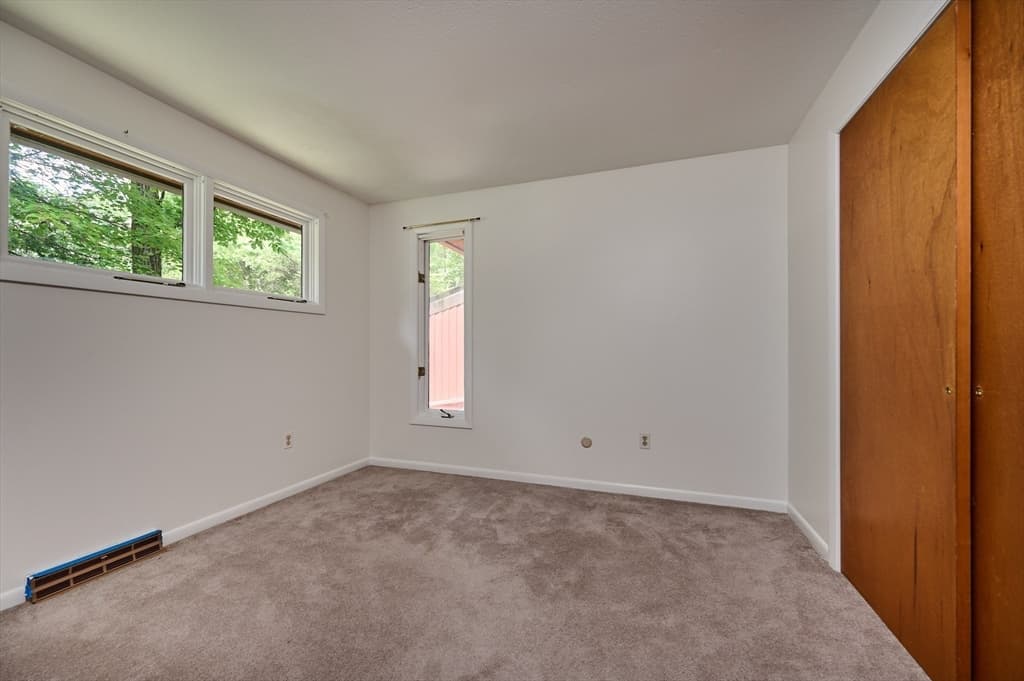 15 Red Fox Ln, Amherst MA 01002 photo 16