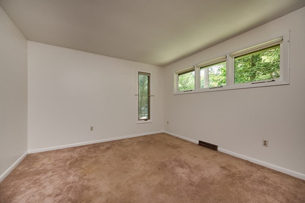 15 Red Fox Ln, Amherst MA 01002 photo 14