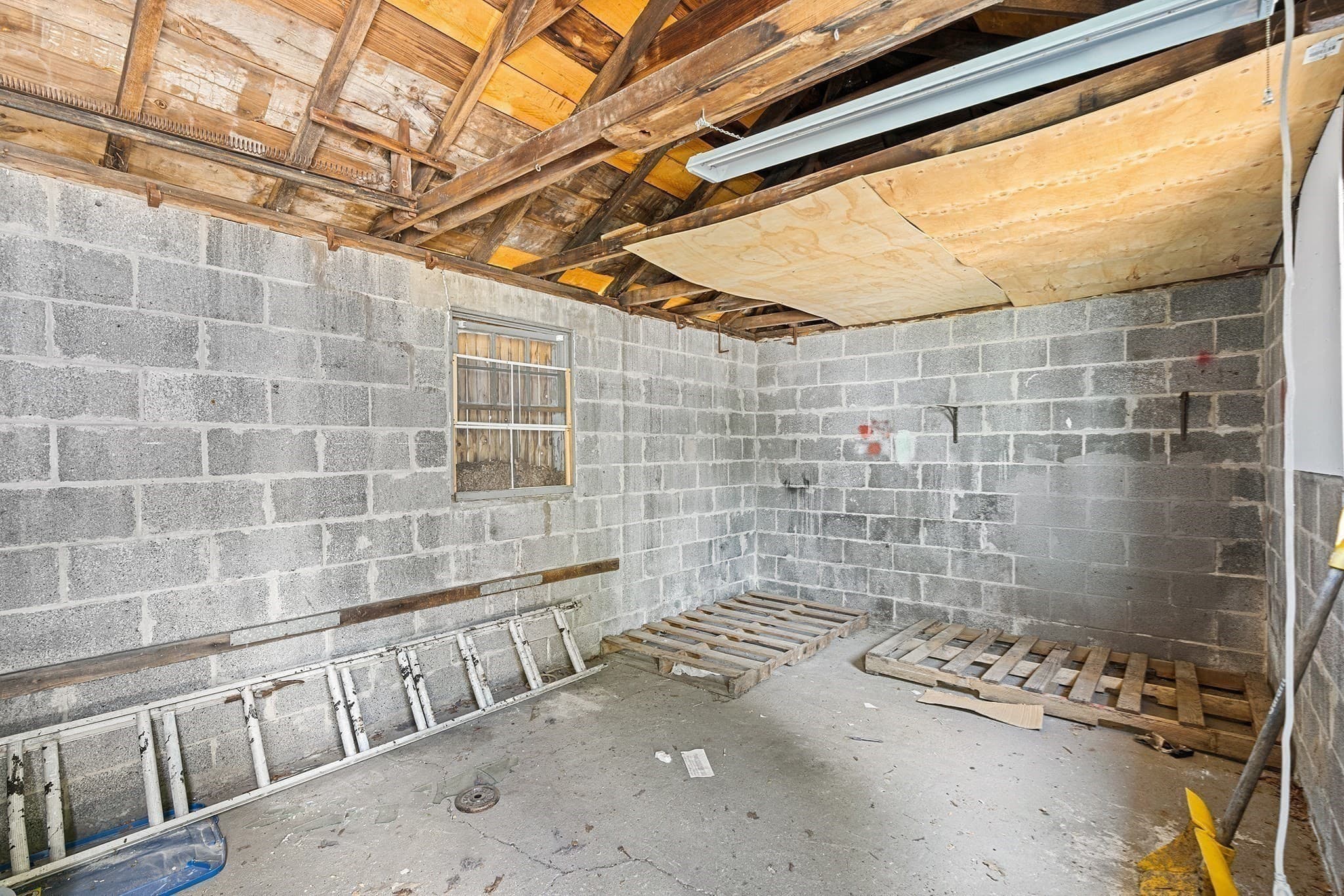 Single Family Residence at 386 Thacher St, Attleboro MA 02703, Attleboro, photo 26 of 30