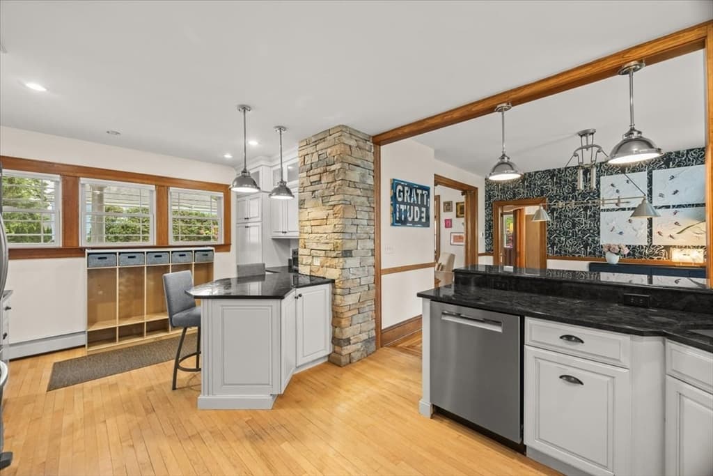 Single Family Residence at 202 Washington Street, Westwood MA 02090, Westwood, photo 4 of 25