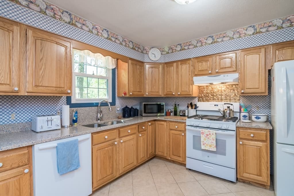 Single Family Residence at 908 Burts Pit Rd, Northampton MA 01062, Northampton, photo 22 of 36