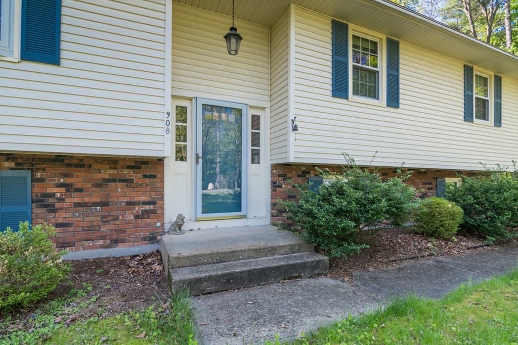 Single Family Residence at 908 Burts Pit Rd, Northampton MA 01062, Northampton, photo 4 of 36