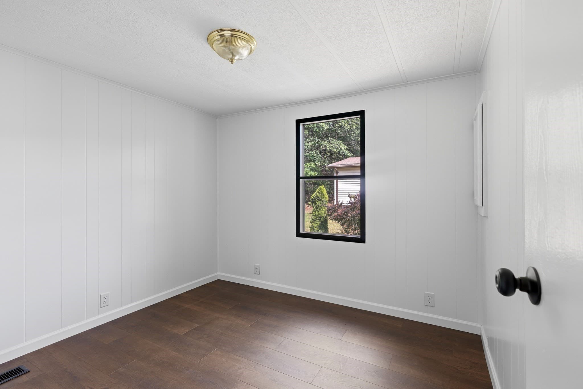 Mobile Home at 4 Liberty Street, West Bridgewater MA 02379, West Bridgewater, photo 19 of 28