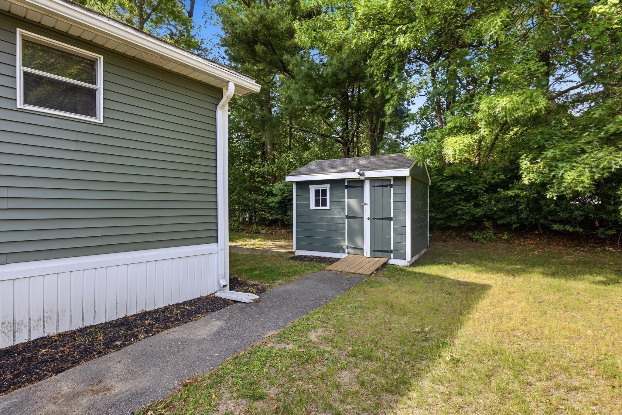 Mobile Home at 4 Liberty Street, West Bridgewater MA 02379, West Bridgewater, photo 4 of 28