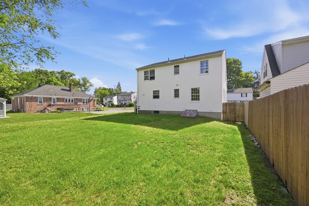 164 Arnold Ave, Springfield MA 01119 photo 42
