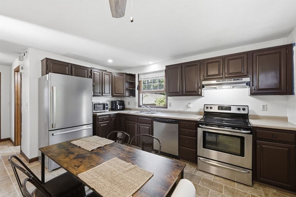 164 Arnold Ave, Springfield MA 01119 photo 13