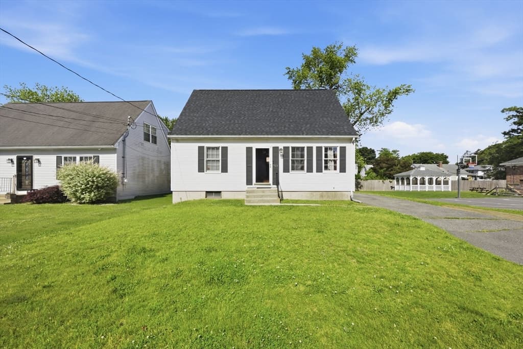 164 Arnold Ave, Springfield MA 01119