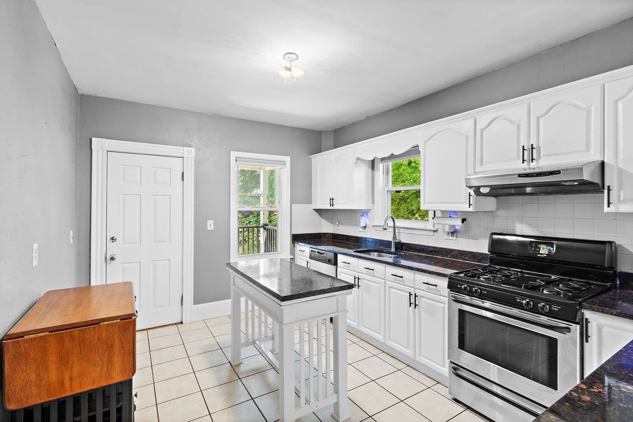 Condominium at 9 Romsey St # 3, Boston MA 02125, Boston, photo 17 of 32
