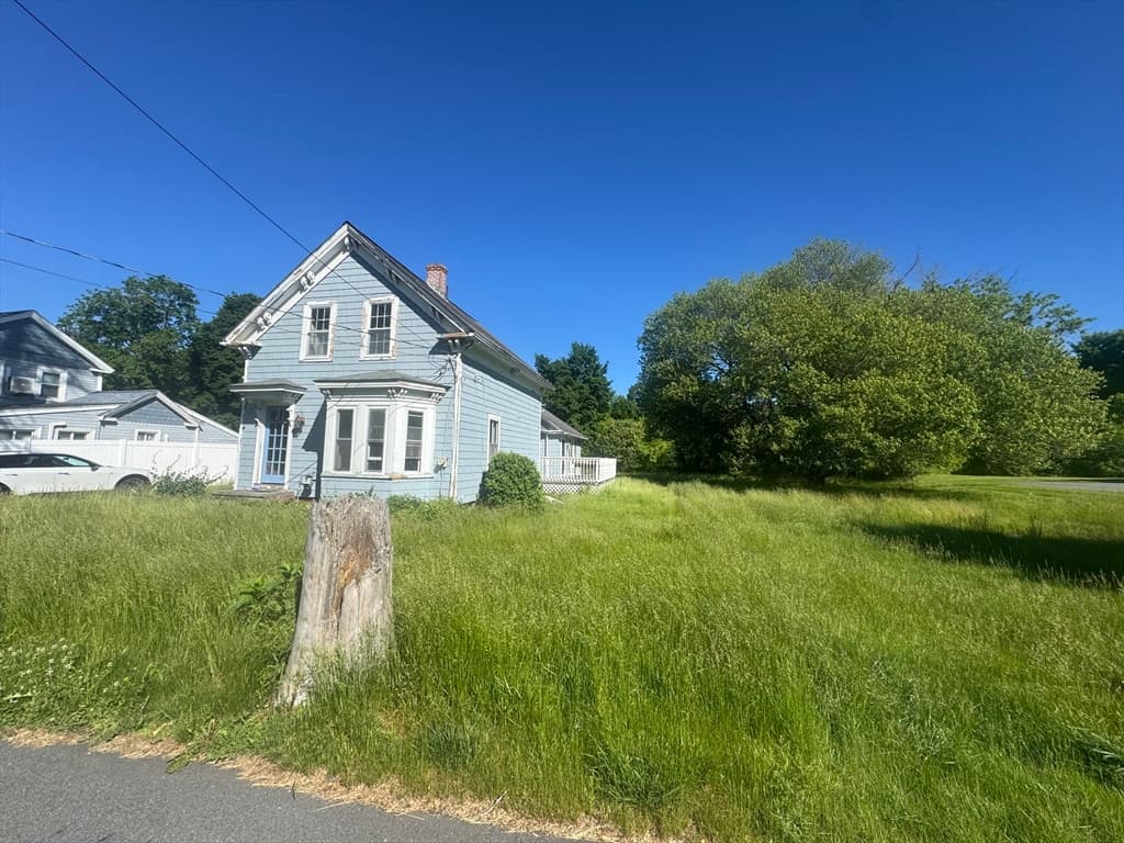 Single Family Residence at 252 Main St, Medway MA 02053, Medway, photo 2 of 39