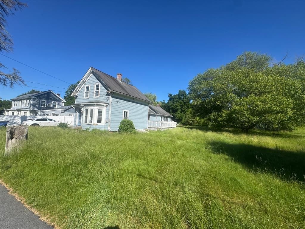 Single Family Residence at 252 Main St, Medway MA 02053, Medway, photo 4 of 39