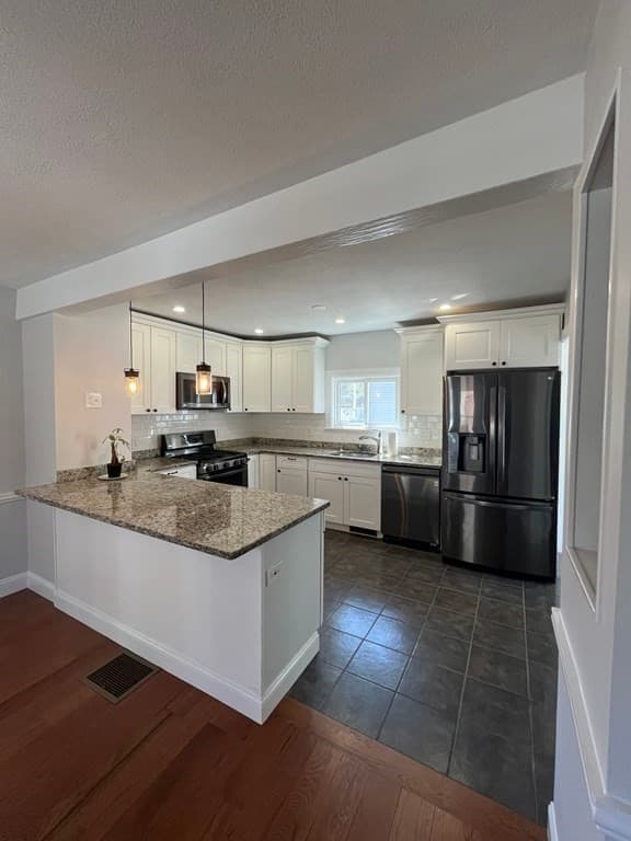 Single Family Residence at 24 May Ter, Weymouth MA 02190, photo 5 of 23