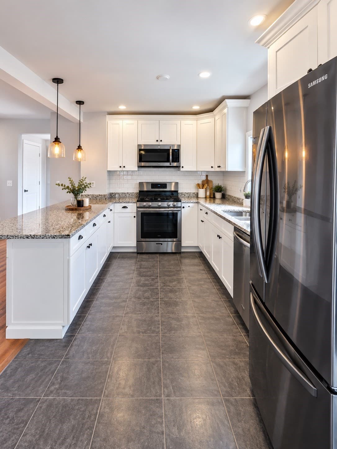 Single Family Residence at 24 May Ter, Weymouth MA 02190, photo 4 of 23