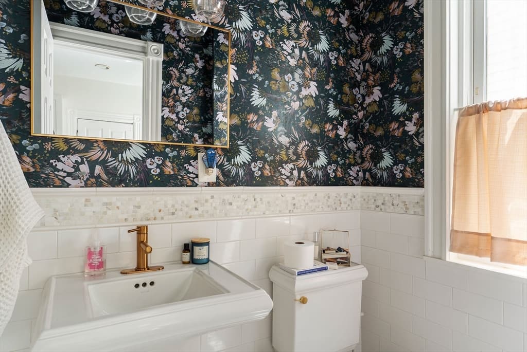 Condominium at 39 Mellen St # 1, Boston MA 02124, Boston, photo 13 of 15