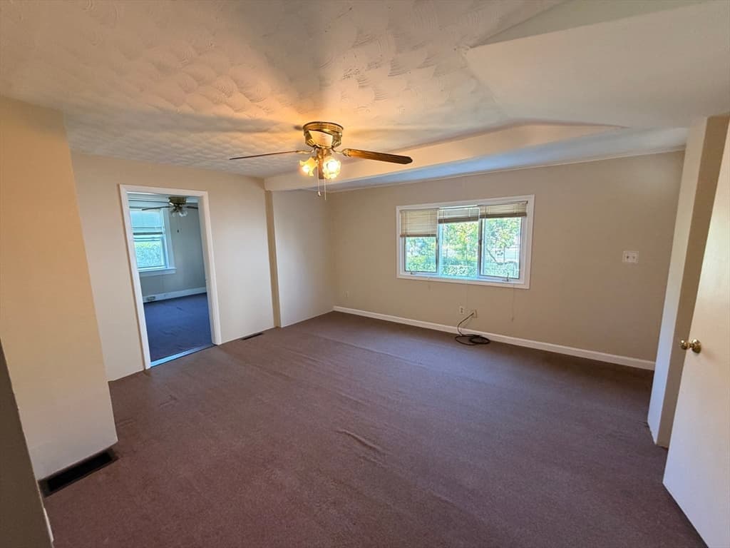 326 Thacher St, Attleboro MA 02703 photo 5
