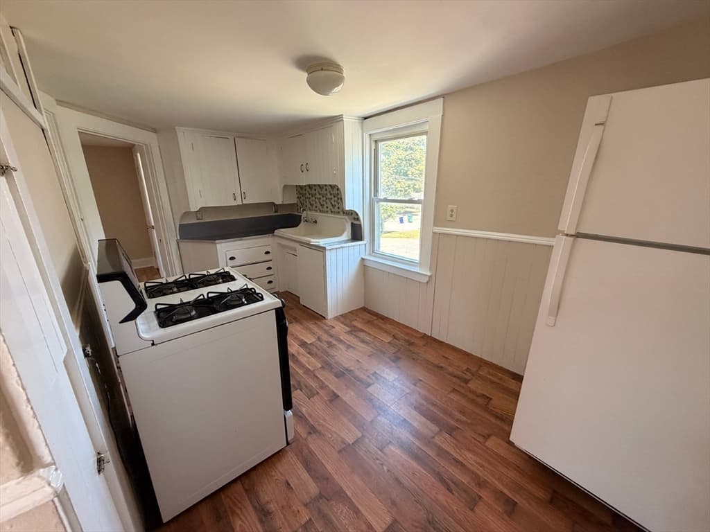 326 Thacher St, Attleboro MA 02703 photo 11