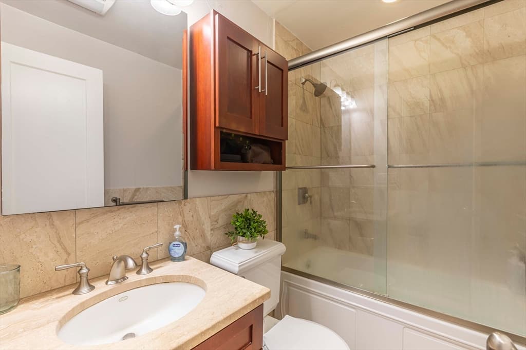 Condominium at 52 Cooper St. # 1, Boston MA 02113, photo 7 of 12