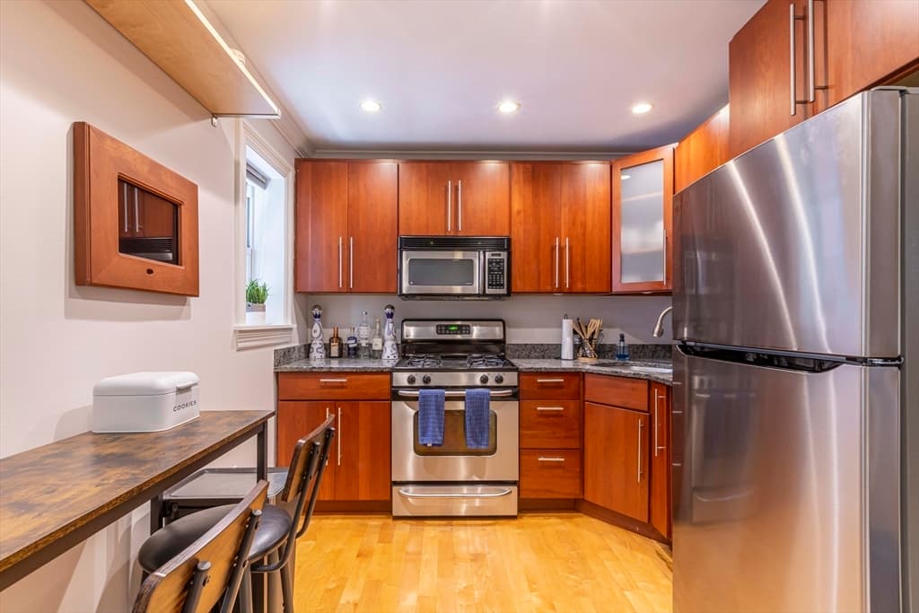 52 Cooper St. # 1, Boston MA 02113