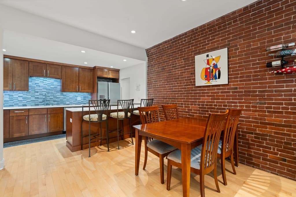 Condominium at 142 Commercial St # 304, Boston MA 02109, photo 6 of 26