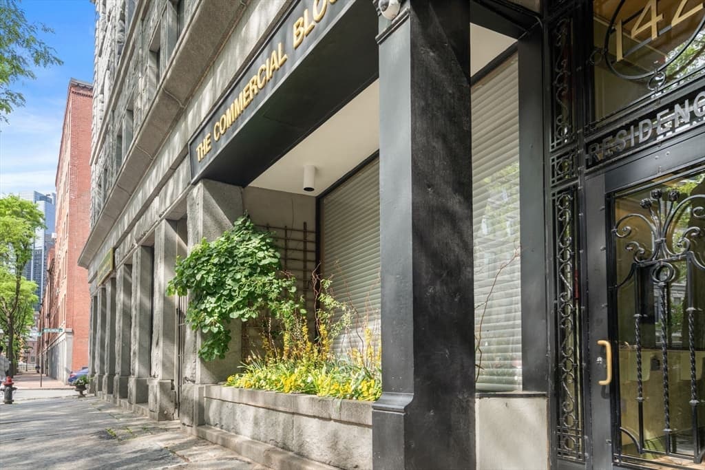 Condominium at 142 Commercial St # 304, Boston MA 02109, photo 22 of 26
